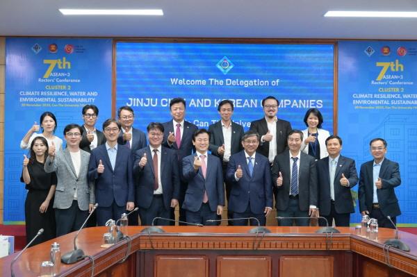 1994182814_ATr6SyUp_4e46aebe902f52df33a5