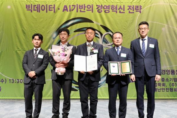 1994182814_pZyIYAzK_994f0ac8b0045a5b5ed0