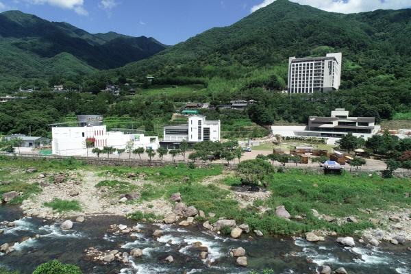 1994182814_WEyVCI6O_9086e9f7bb9682e93afe