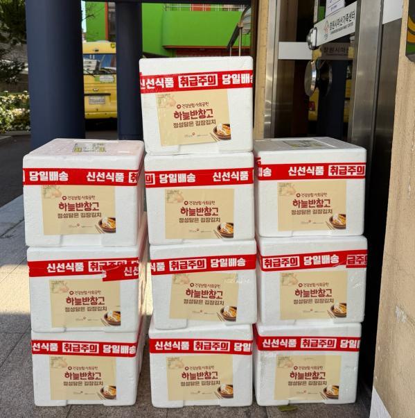 1994182814_jC9rWOvT_bbca920b92c3fb8c3682