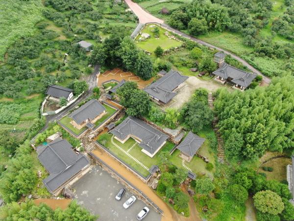 1994182814_wFHXgGjp_1968e3865bd010c8c458