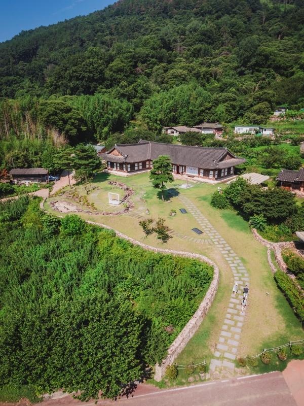 1994182814_UFLJS5Hi_0b4628ef989bc1480fab