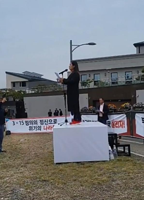 1994182814_3QVvYXBl_f26b3722d3a33ceb0374