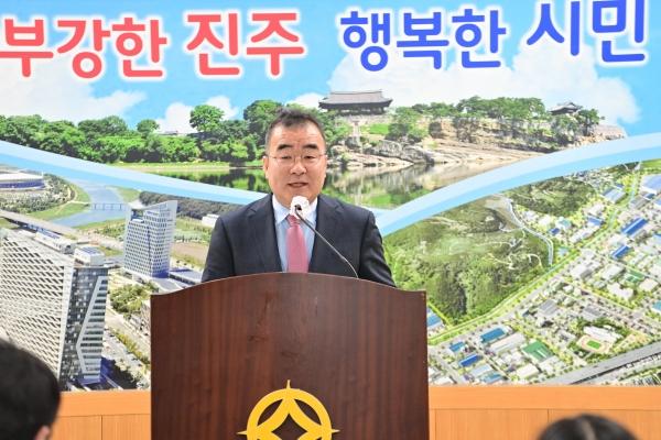 1994182814_3Seia9rv_c4d11d61276ab049ce57