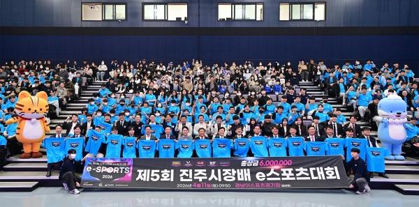 1994182814_E8hUIlZS_0f1544695a287762138b