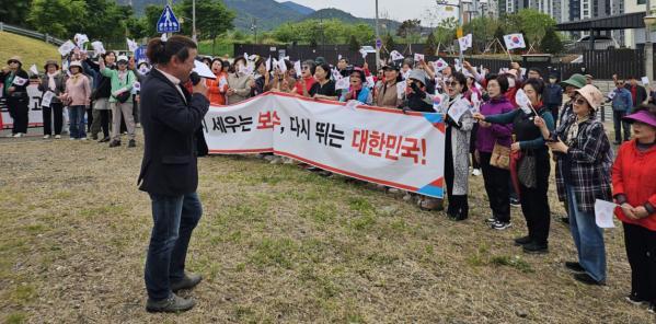 1994182814_gczHAC0T_5f5cc3b0b9709775d8a9