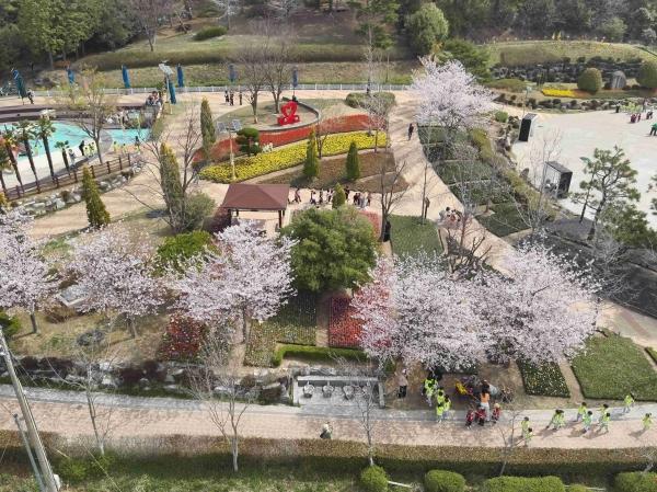 1994182814_jOd8Yuxs_77352311a24d425114b3